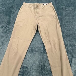 Vineyard Vines Khakis